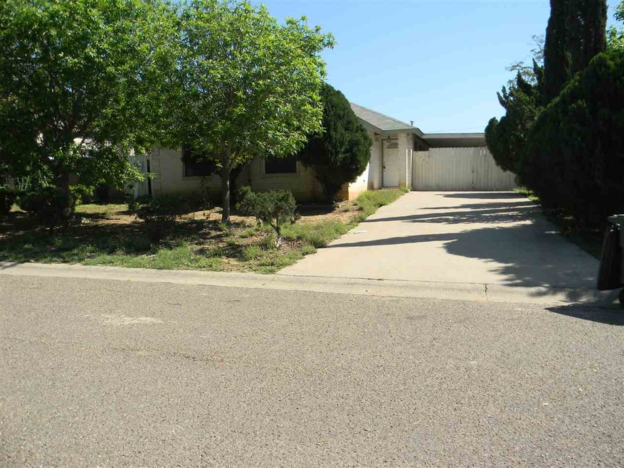 12605 Grey Fox Cir, Laredo, TX 78045 - photo 1