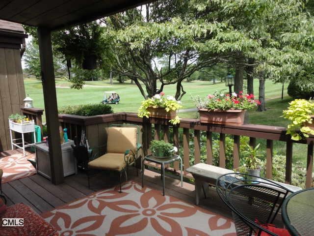 617 Cherokee Ln unit A, Stratford, CT 06614 - photo 1