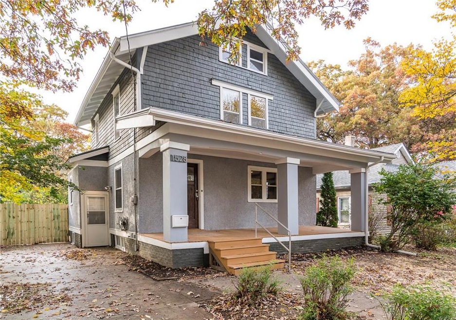 1528 32nd St, Des Moines, IA 50311 - photo 1