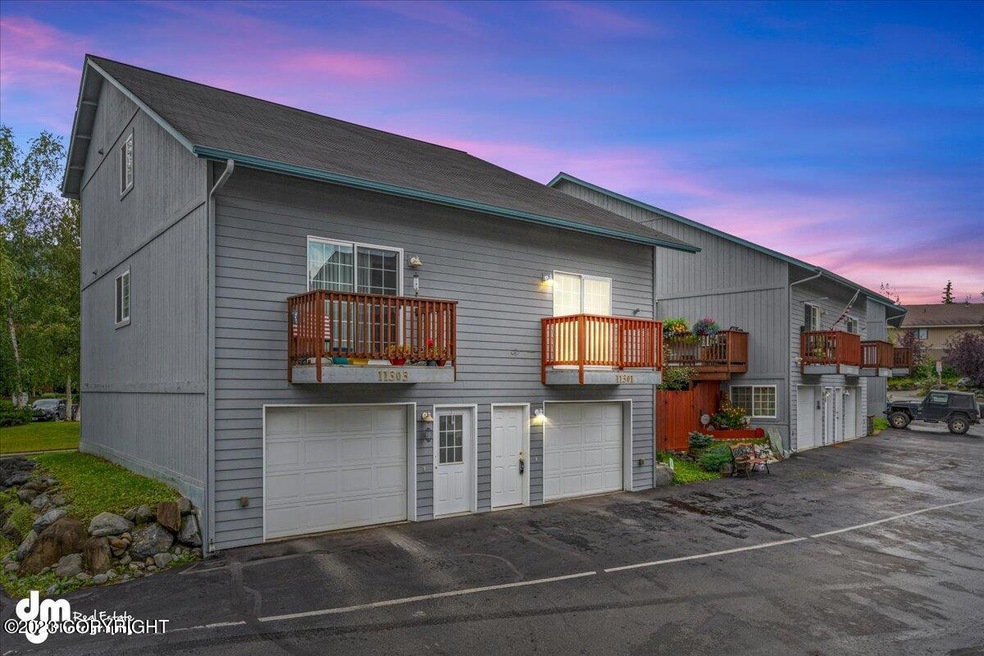 01-Front Exterior_ELI05633 DTE