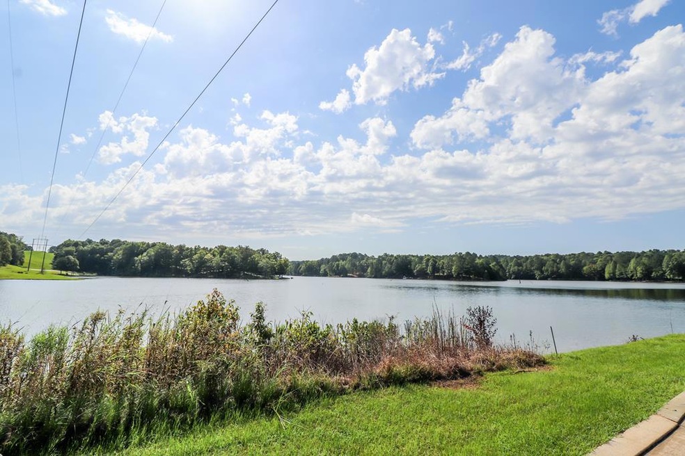 4004 Sutherland Dr, Oxford, MS 38655 - photo 1