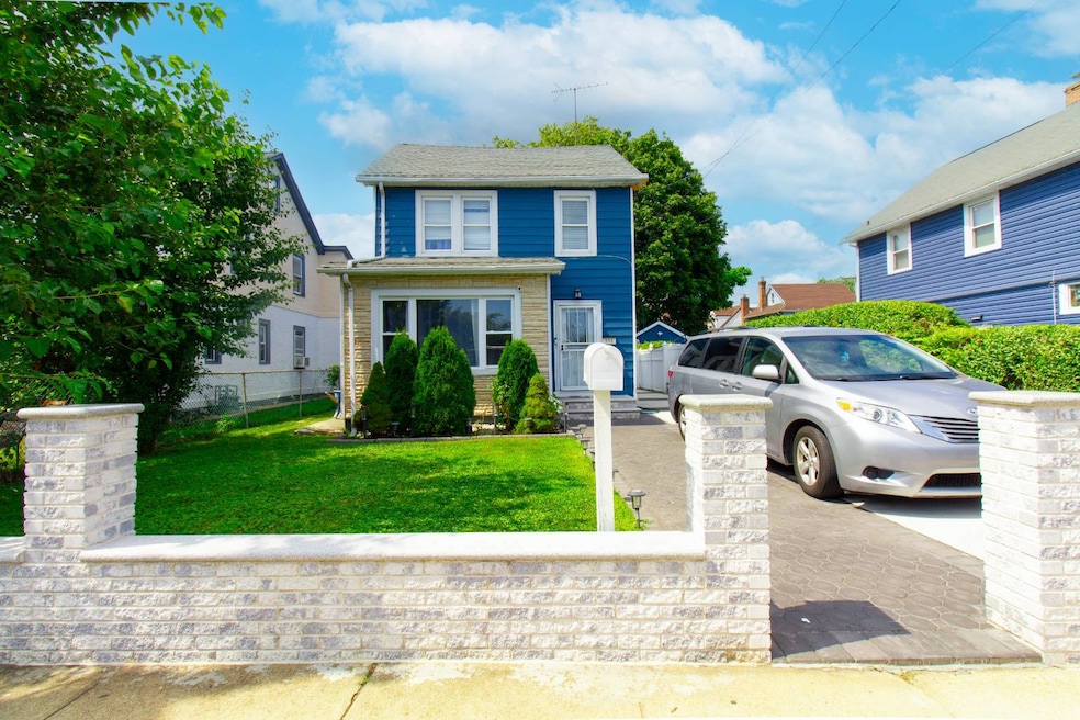 For Sale $675,000 • Co-Listing Agent