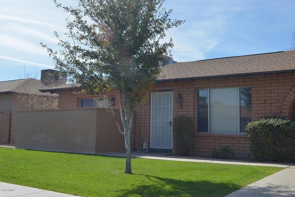 6512 S Newberry Rd unit B, Tempe, AZ 85283 - photo 1