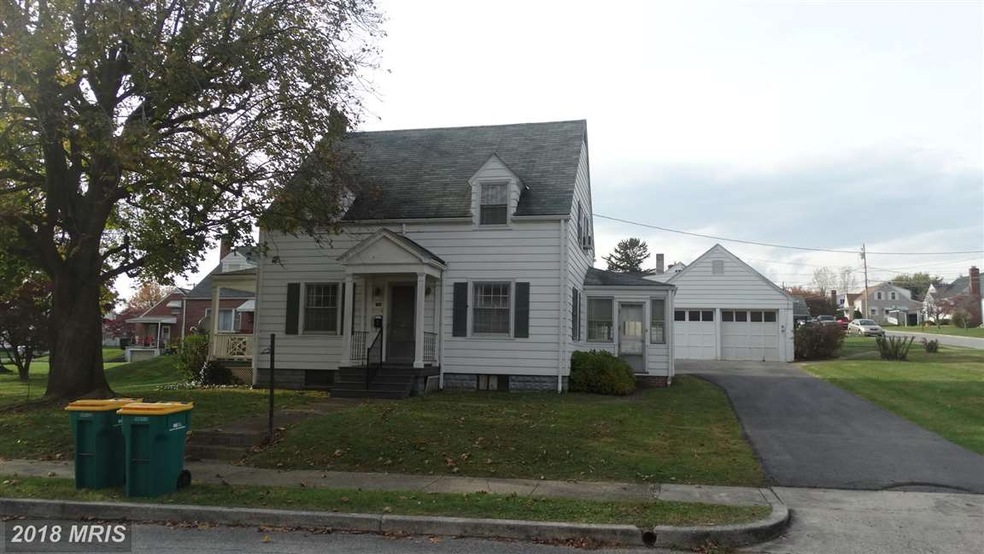306 N Franklin St, Waynesboro, PA 17268 - photo 1