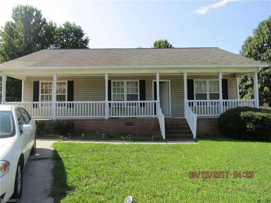 1503 Southtree Ln, High Point, NC 27263 - photo 1