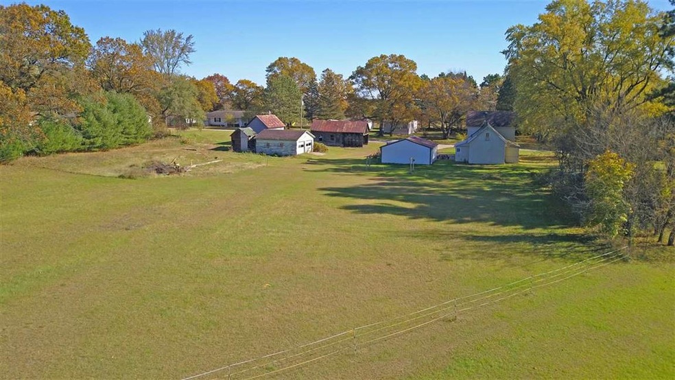 0 Semrow unit 50213322, Coloma, WI 54930 - photo 1