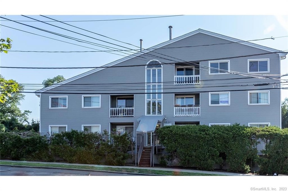 132 Bennett St unit 301, Bridgeport, CT 06605 - photo 1