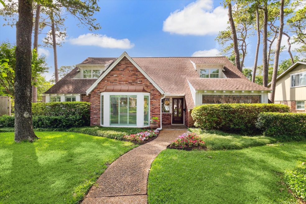 103 Plantation Rd, Houston, TX 77024 - photo 1