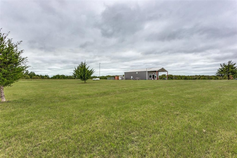 1595 County Road 4510, Whitewright, TX 75491 - photo 1