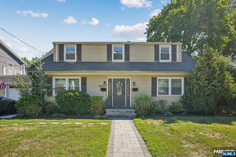 605 Broad St unit 2, Bloomfield, NJ 07003 - photo 1