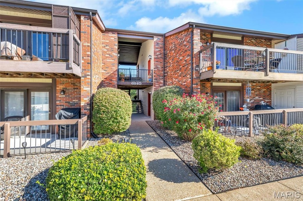 Pending $160,000 • Co-Listing Agent