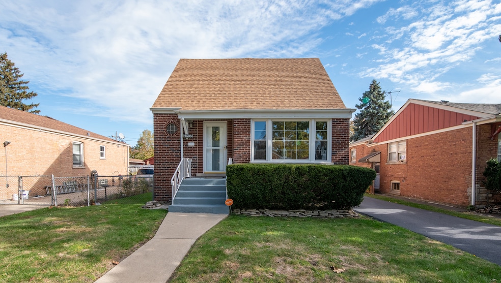 14533 S Parnell Ave, Riverdale, IL 60827 - photo 1