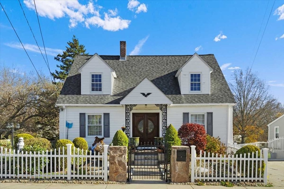 21 Union St, Milford, MA 01757 - photo 1