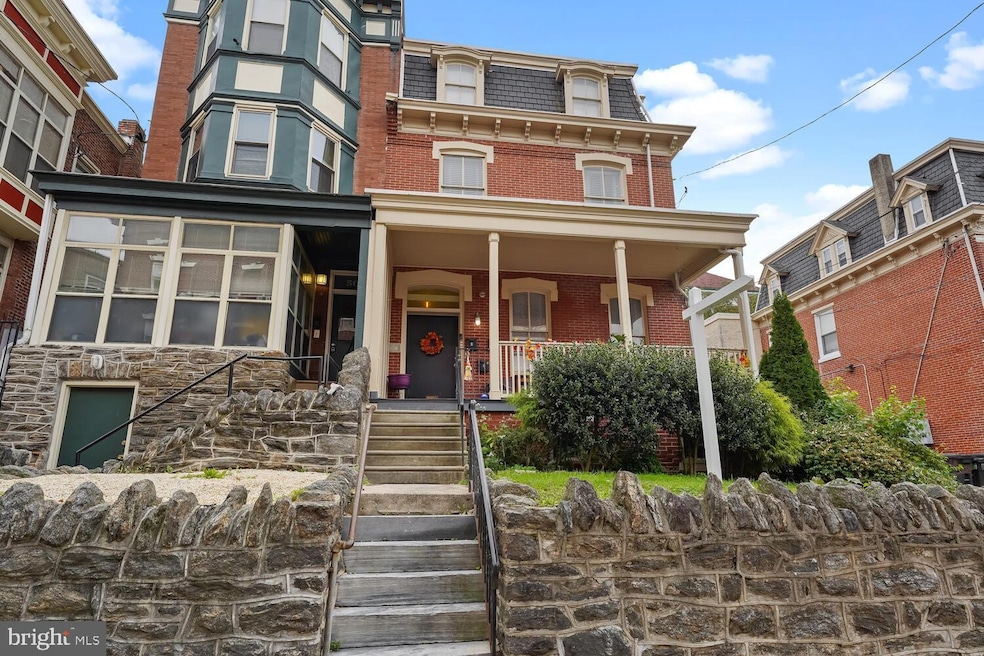 510 W Queen Ln, Philadelphia, PA 19144 - photo 1