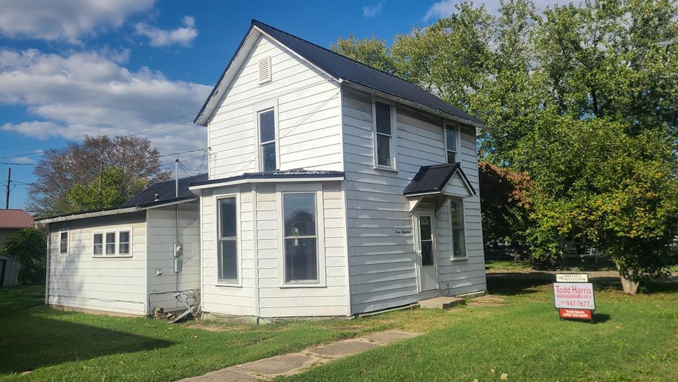 300 W 5th St, Waverly, OH 45690 - photo 1