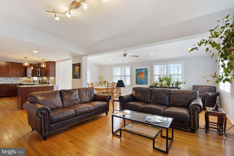 2598 Quincy Adams Dr, Herndon, VA 20171 - photo 1