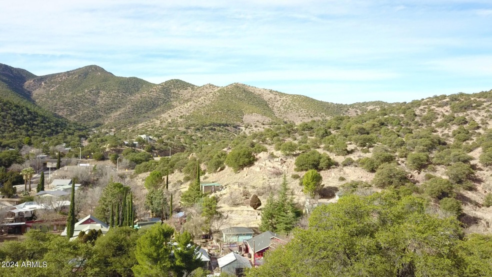 119 Locklin Ave unit 502, Bisbee, AZ 85603 - photo 1