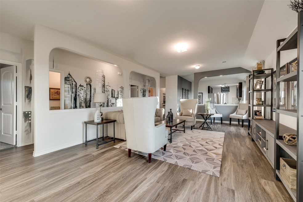 Image is a model home representation of the same layout.