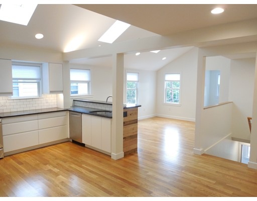 104 Walnut St unit 2, Watertown, MA 02472 - photo 1