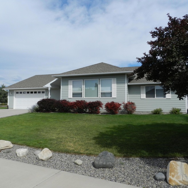 Front of House on quiet street