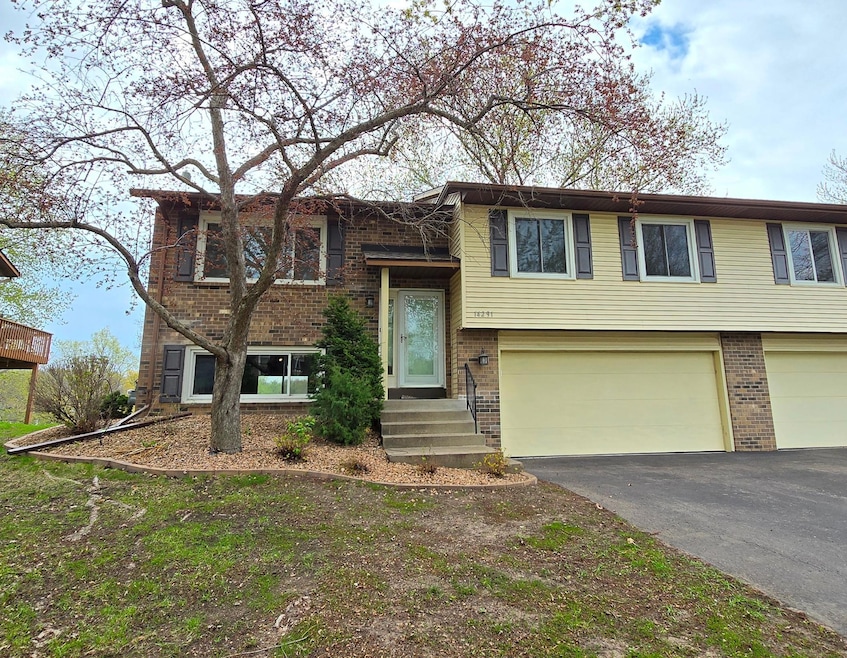 14291 92nd Ave N, Maple Grove, MN 55369 - photo 1