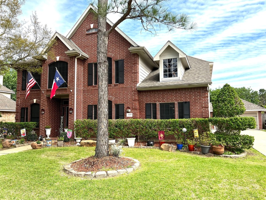 Welcome to 3709 Pinehurst in the great city of Pearland!