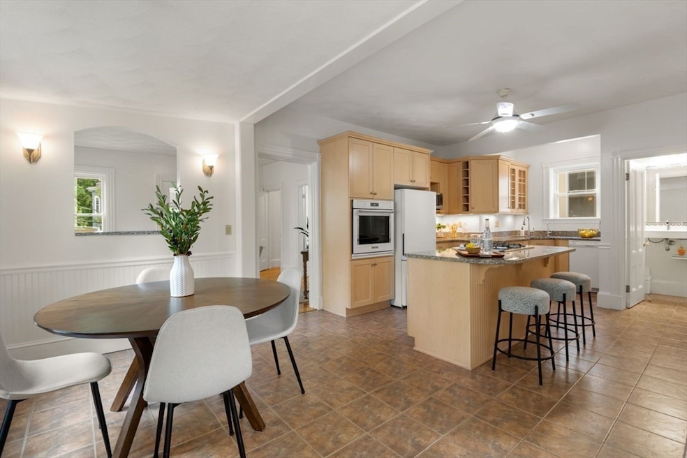 Pending $1,095,000