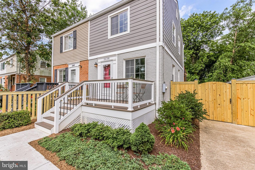 5638 Fenwick Dr, Alexandria, VA 22303 - photo 1