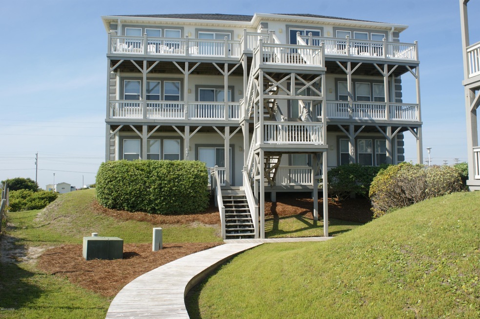 Pier Pointe--Walkway to the ocean