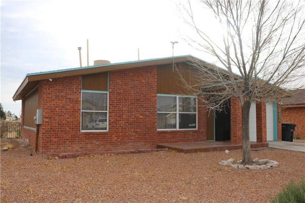 14604 Orchid Dr, Horizon City, TX 79928 - photo 1