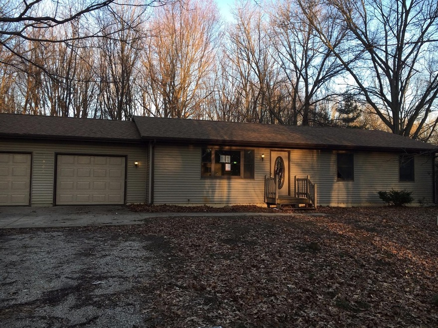 3905 N 600 W, La Porte, IN 46350 - photo 1