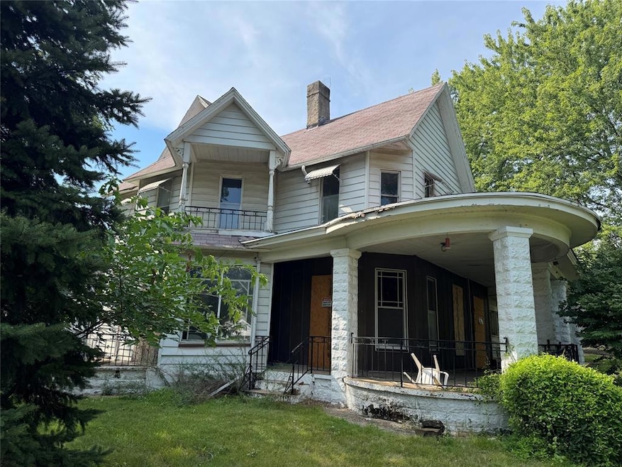 803 Oak Park Ave, Des Moines, IA 50313 - photo 1