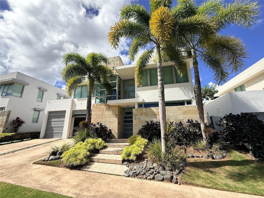 Senderos en Montehie Cobalto unit 12, San Juan, PR 00926 - photo 1