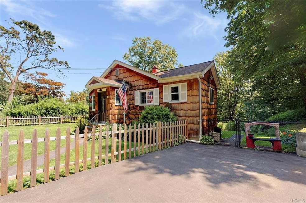 39 Hollowbrook Ln, Cortlandt Manor, NY 10567 - photo 1