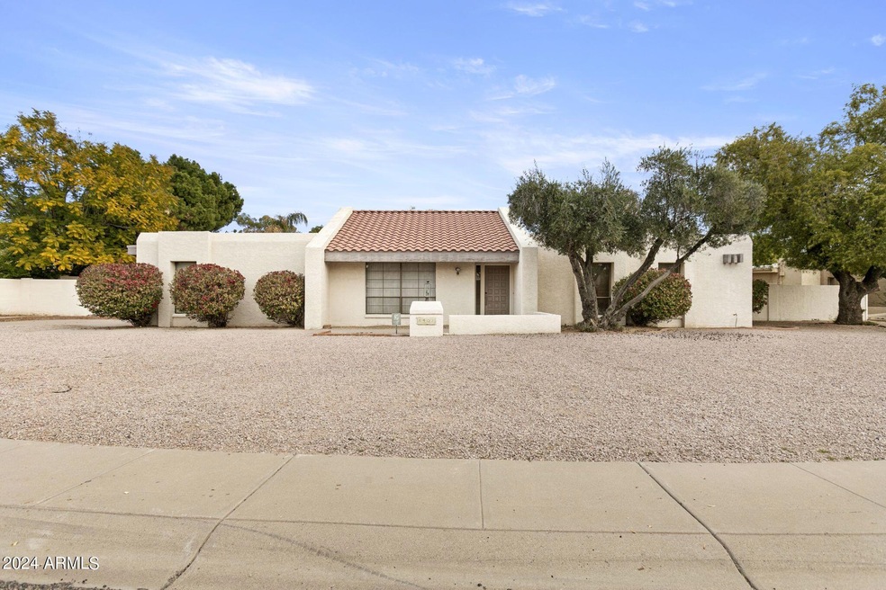 1-web-or-mls-8405-n-via-mia