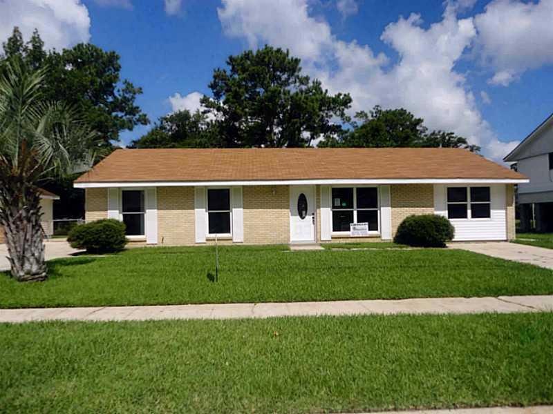 2957 Camellia Dr, Slidell, LA 70458 - photo 1