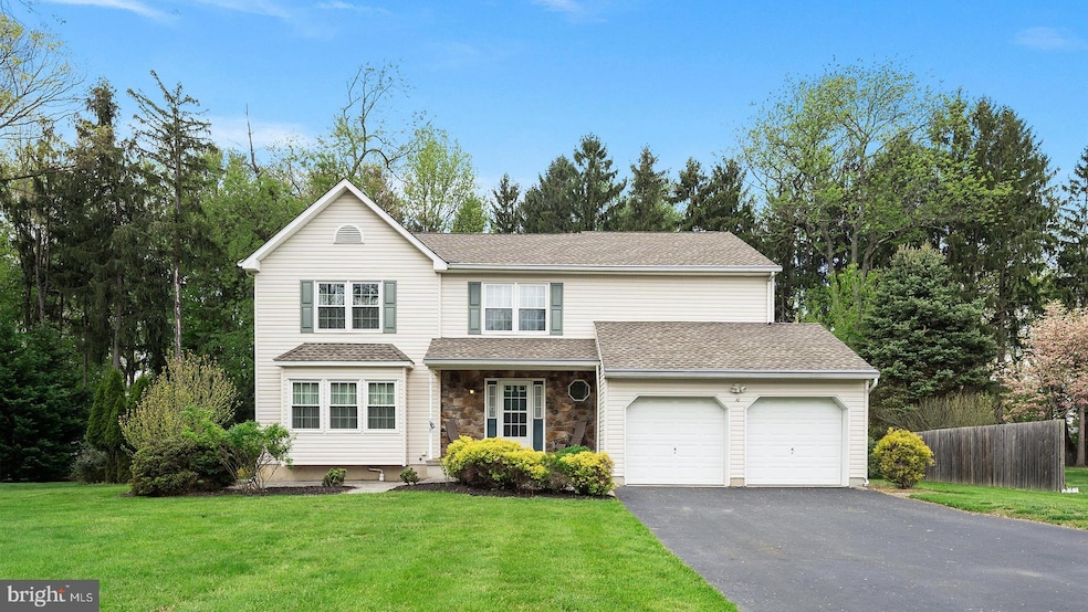 10 Loveland Ct, East Windsor, NJ 08512 - photo 1