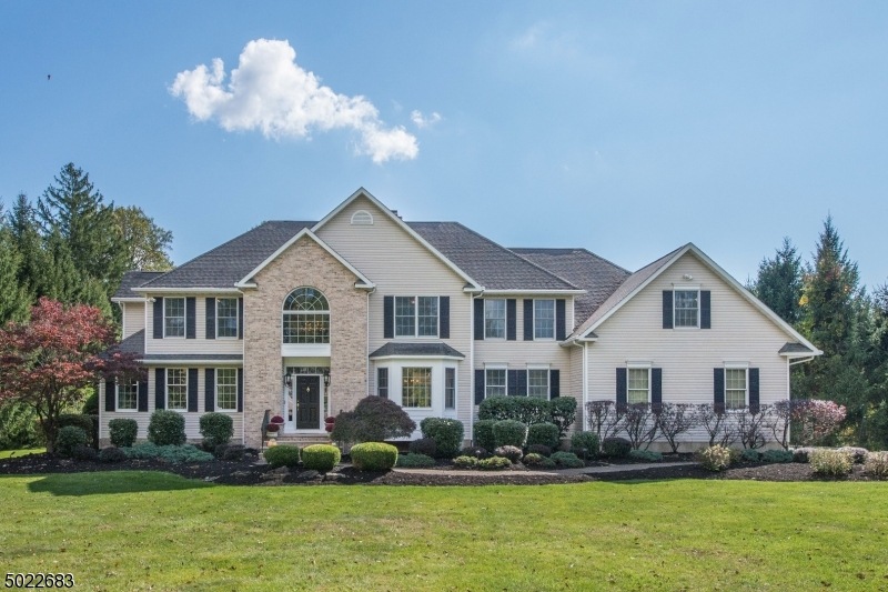 7 Ursula Ct, Mendham, NJ 07945 - photo 1