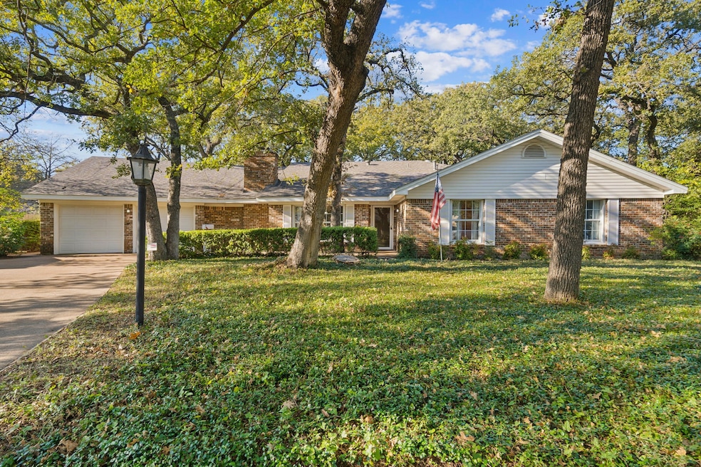 2637 Locksley Chase, Irving, TX 75061 - photo 1