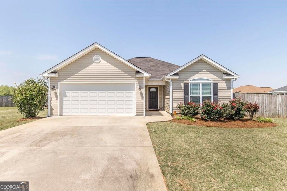 403 Tudor Place, Warner Robins, GA 31088 - photo 1