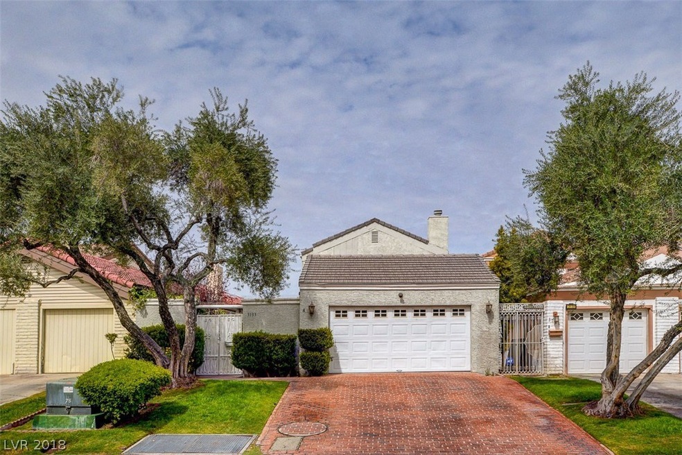 Front Yard and Courtyard Entrance