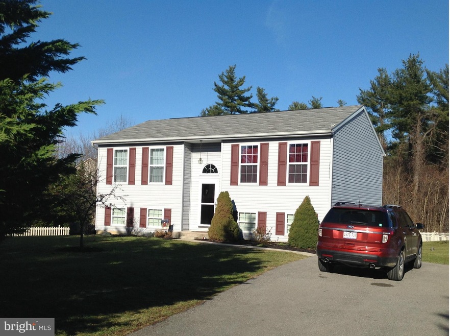 16914 Reading Dr, Williamsport, MD 21795 - photo 1