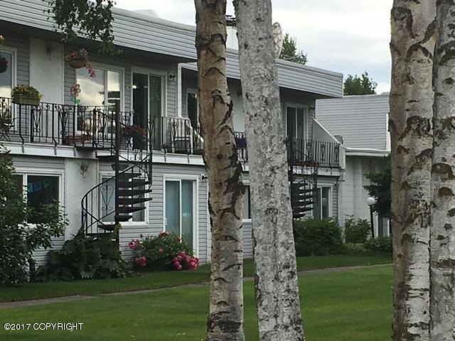 3333 Lakeshore Dr