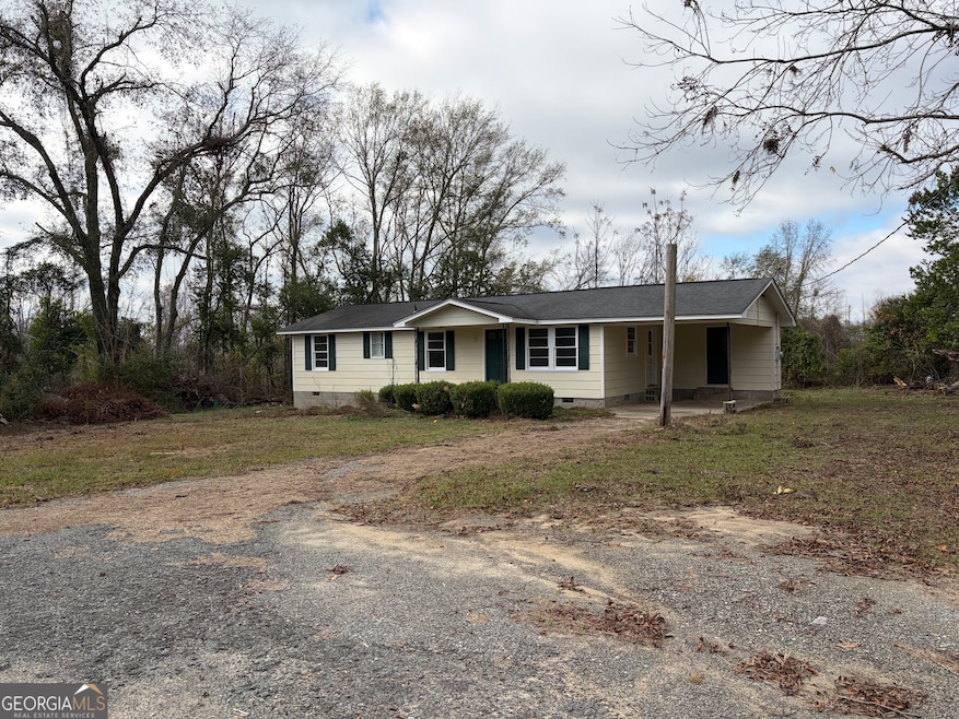 184 Belvue Ave, Lyons, GA 30436 - photo 1