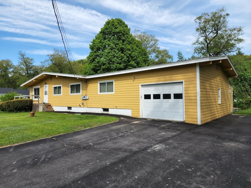 15 Coach Rd, Gilford, NH 03249 - photo 1