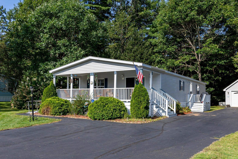 140 Eagle Dr, Rochester, NH 03868 - photo 1