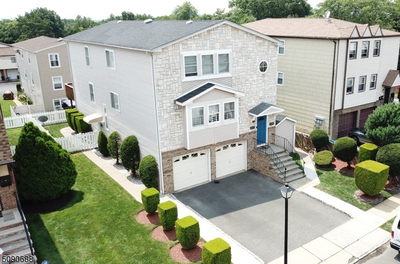 216 Astoria Place, Union, NJ 07083 - photo 1