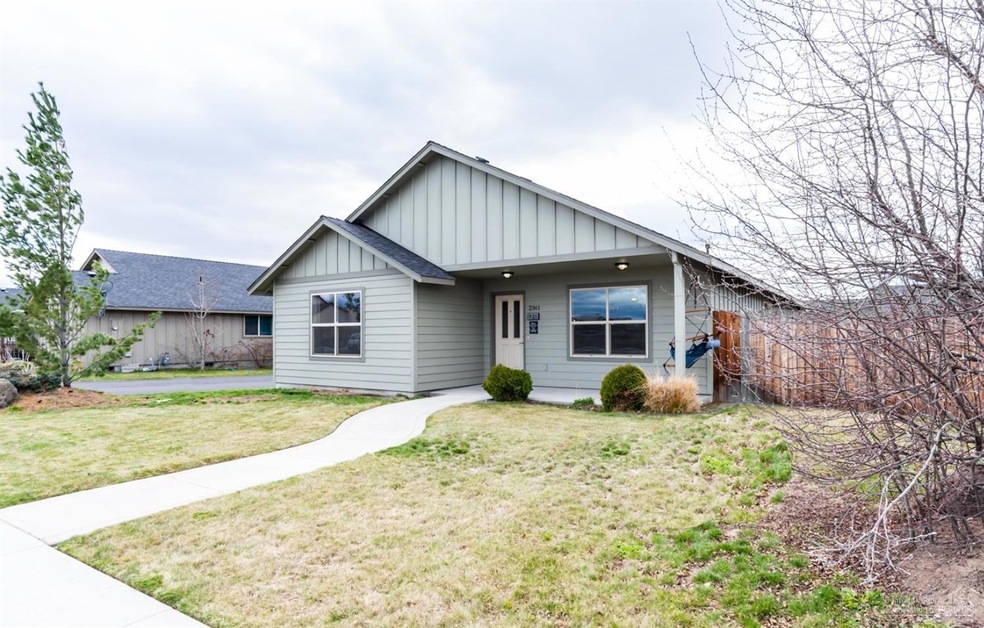 2361 NW 8th St, Redmond, OR 97756 - photo 1