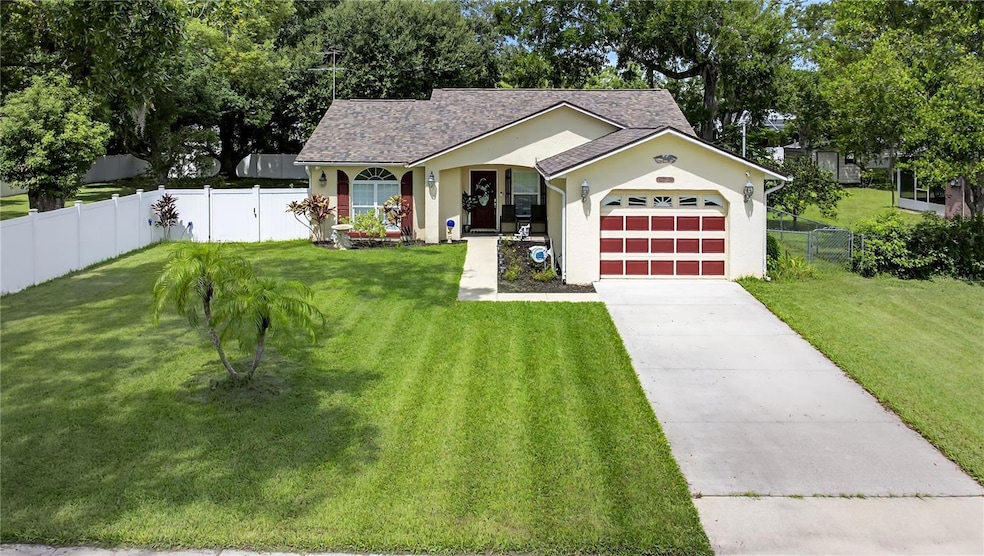 5731 17th St, Zephyrhills, FL 33542 - photo 1