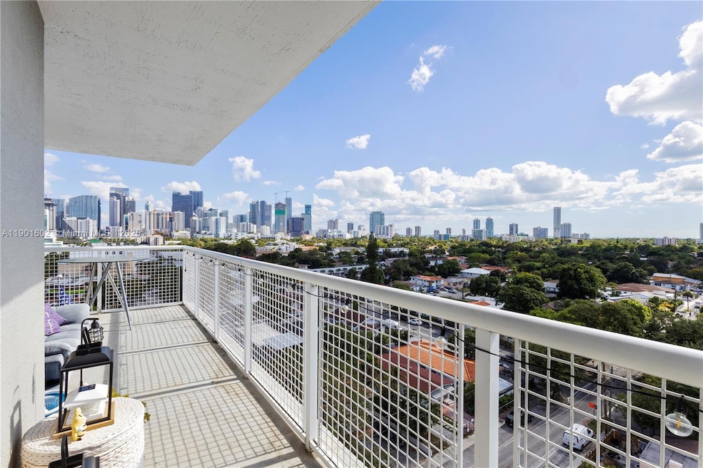 Brickell Vista Condos unit 1009, Miami, FL 33130 - photo 1